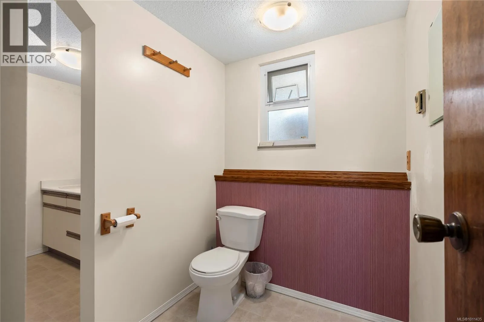 6255 Sechelt Dr