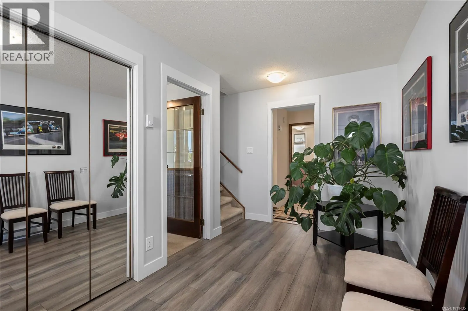 6255 Sechelt Dr