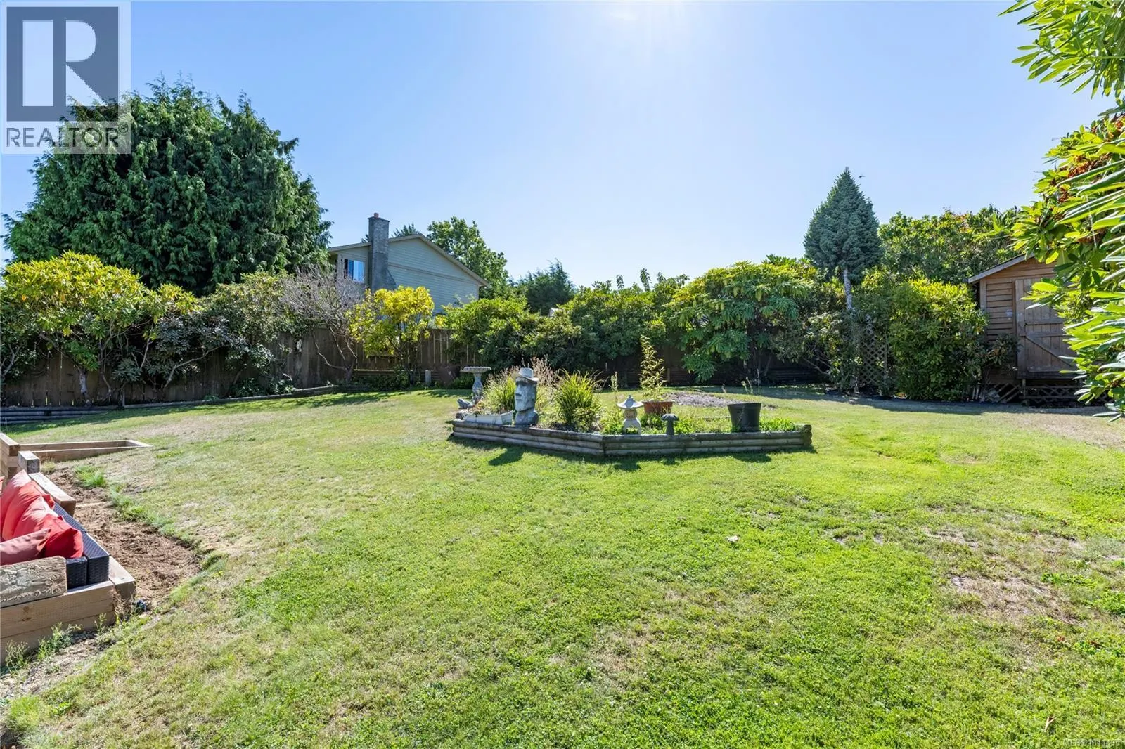 6255 Sechelt Dr