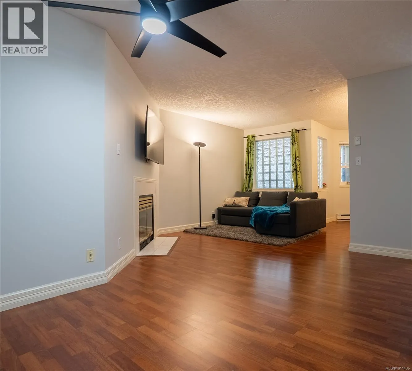 101 2710 Grosvenor Rd