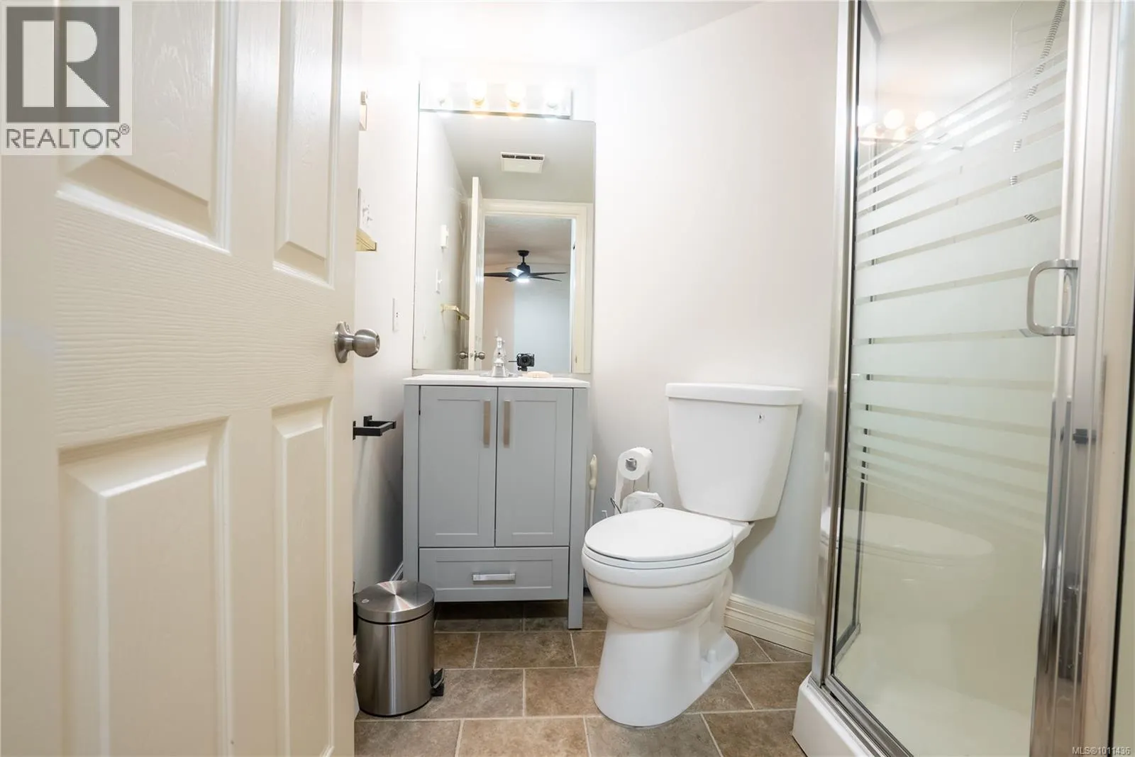 101 2710 Grosvenor Rd