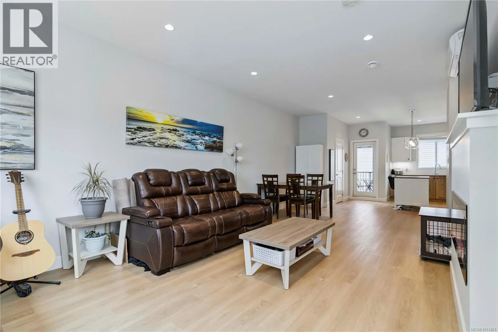 605 3351 Luxton Rd