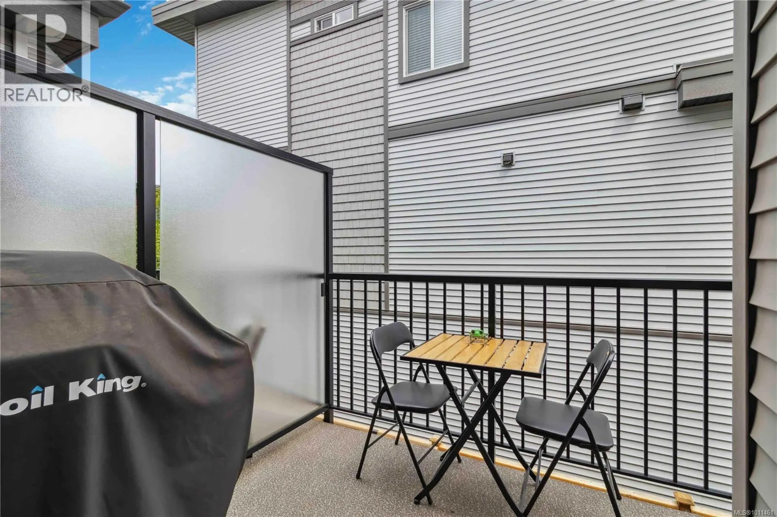 605 3351 Luxton Rd