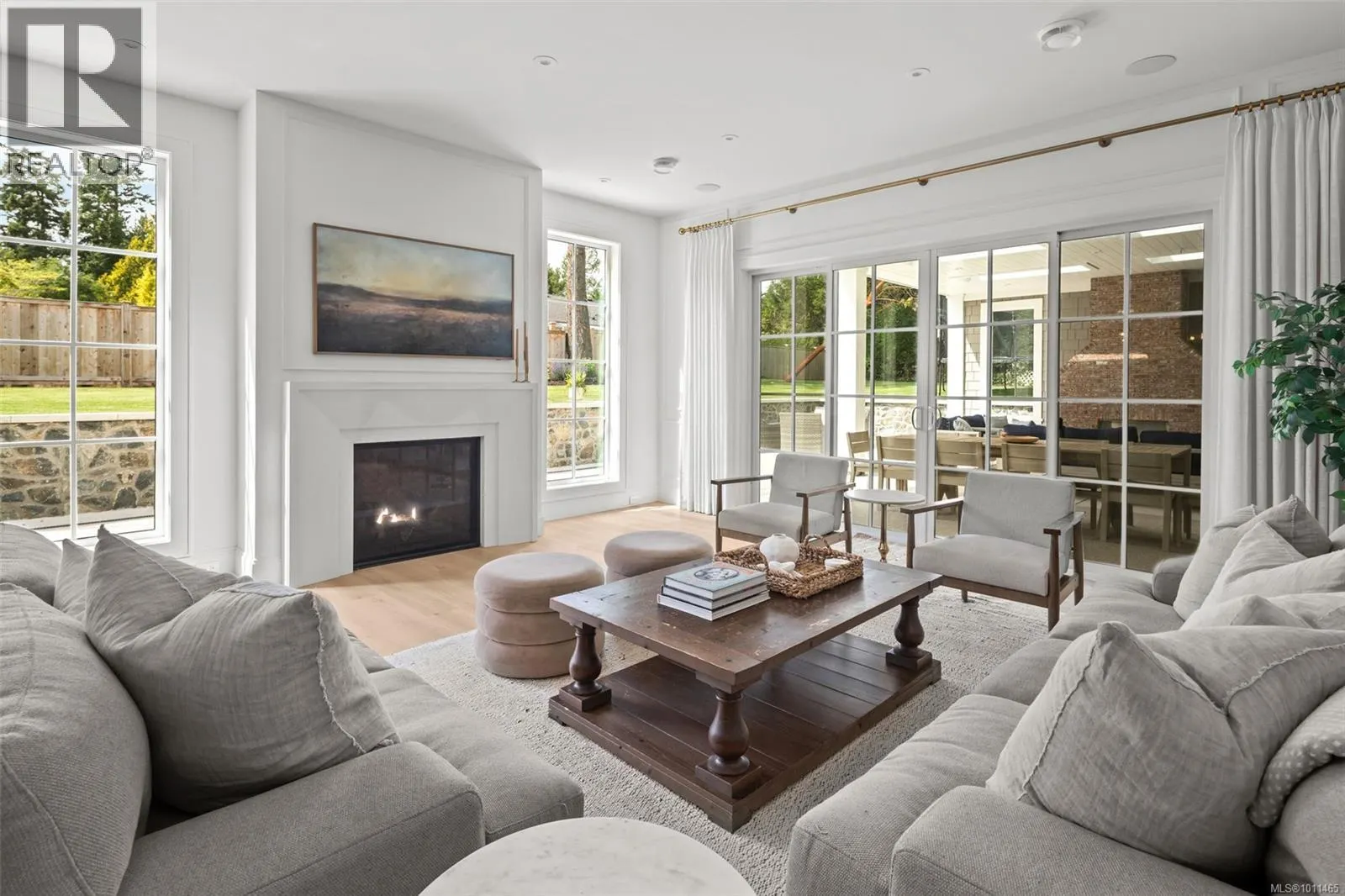 3950 Sequoia Pl