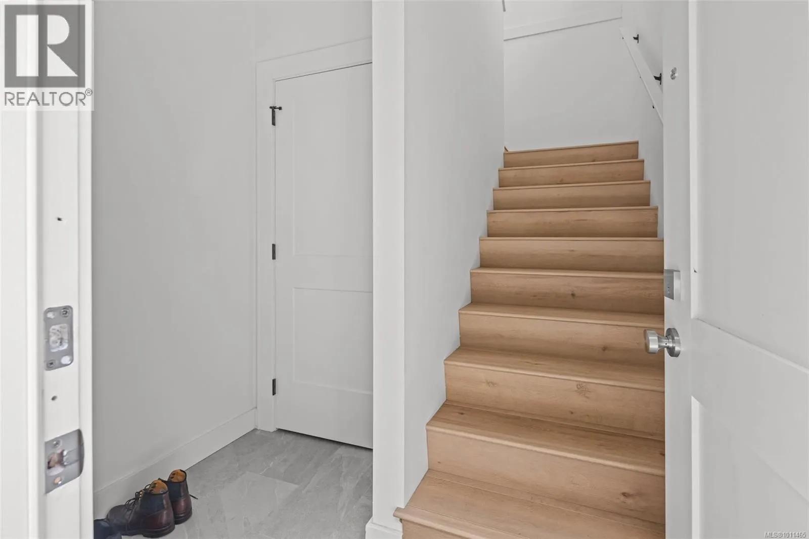 3950 Sequoia Pl