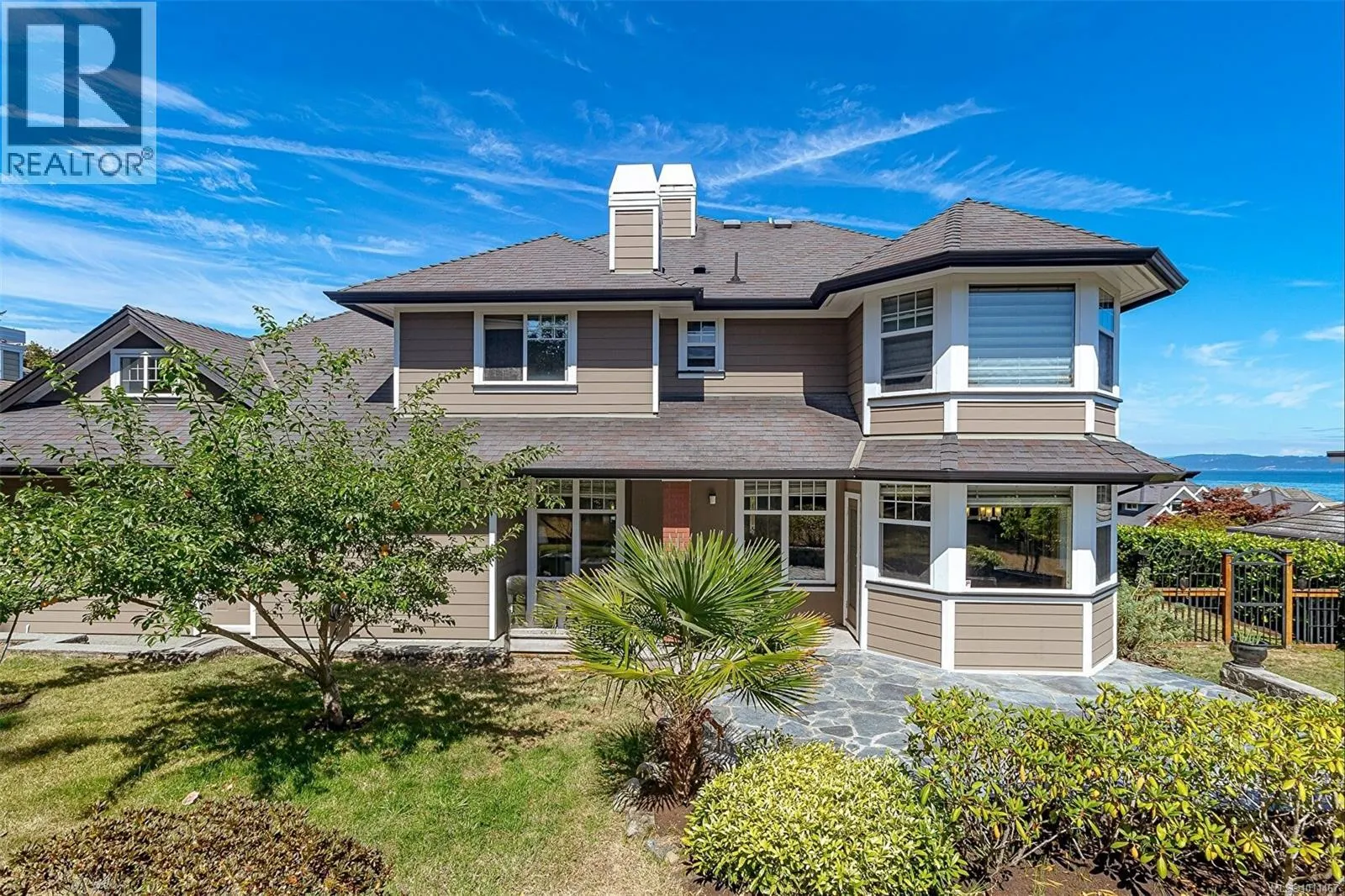 4566 Gordon Point Dr