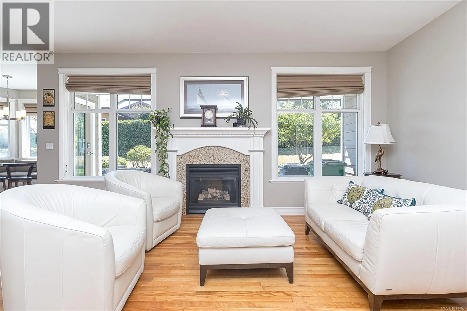4566 Gordon Point Dr