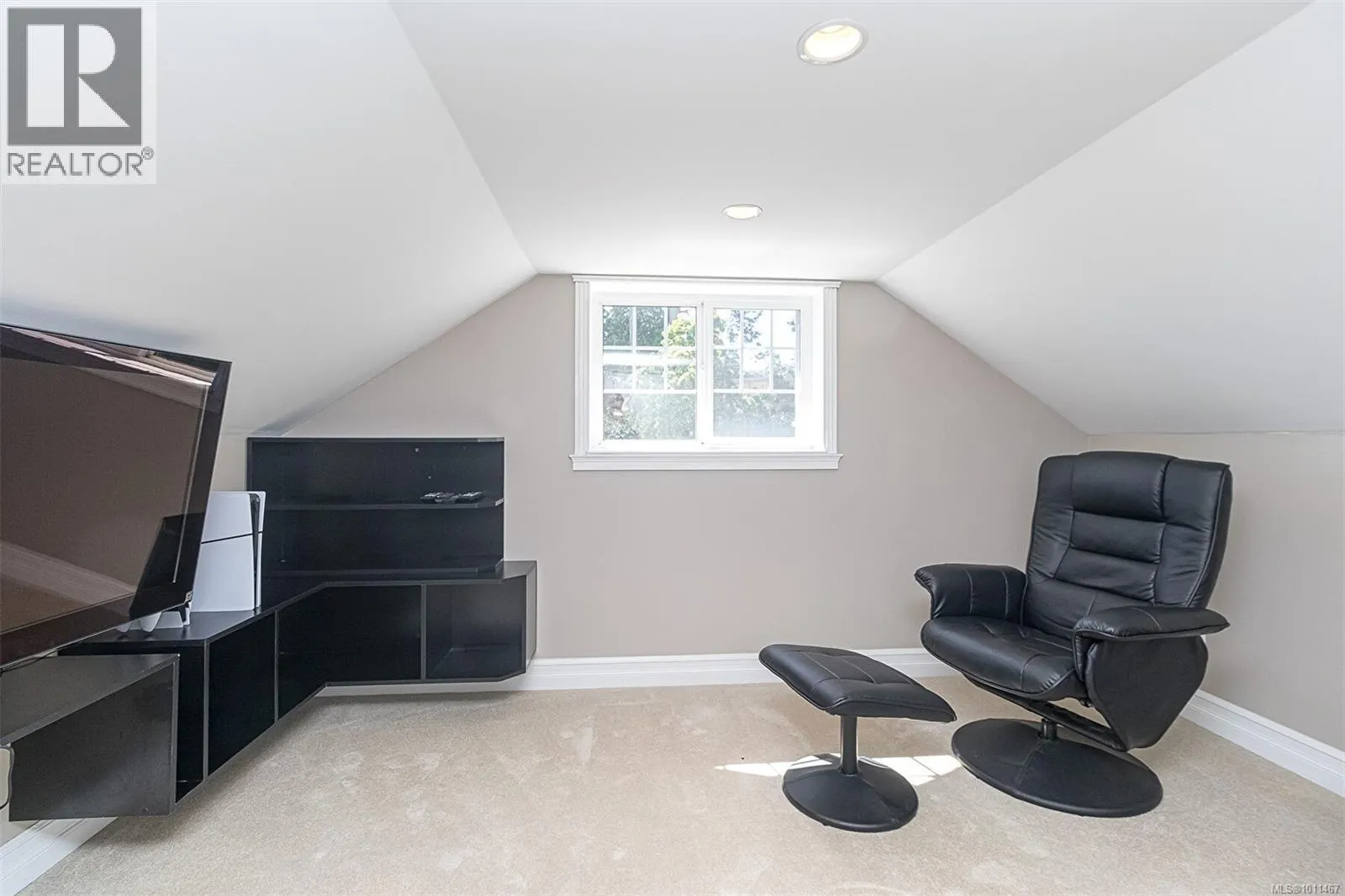 4566 Gordon Point Dr