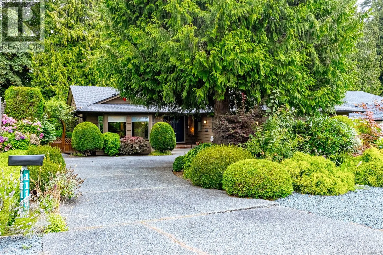 1113 Stymie Close