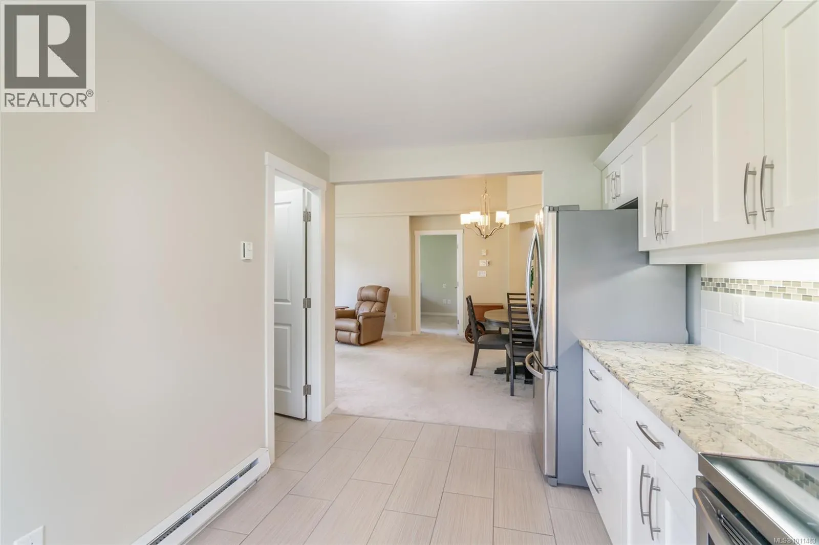 403 5670 Edgewater Lane