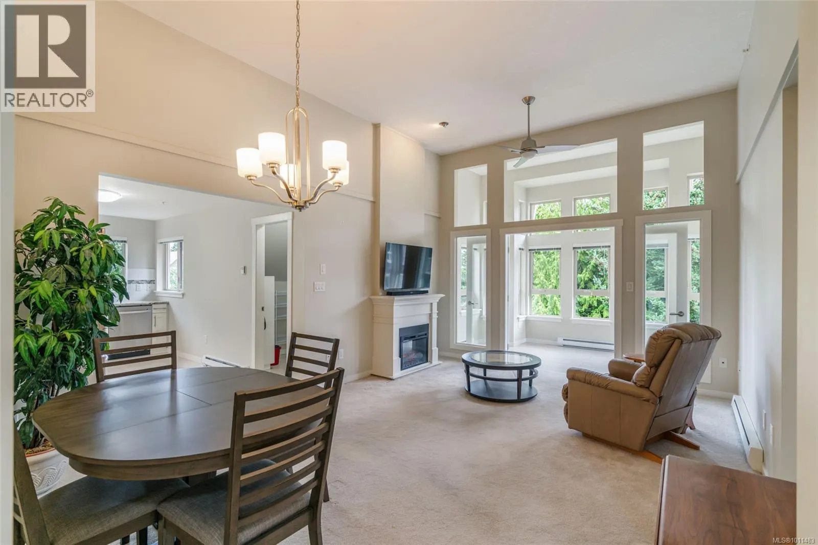 403 5670 Edgewater Lane