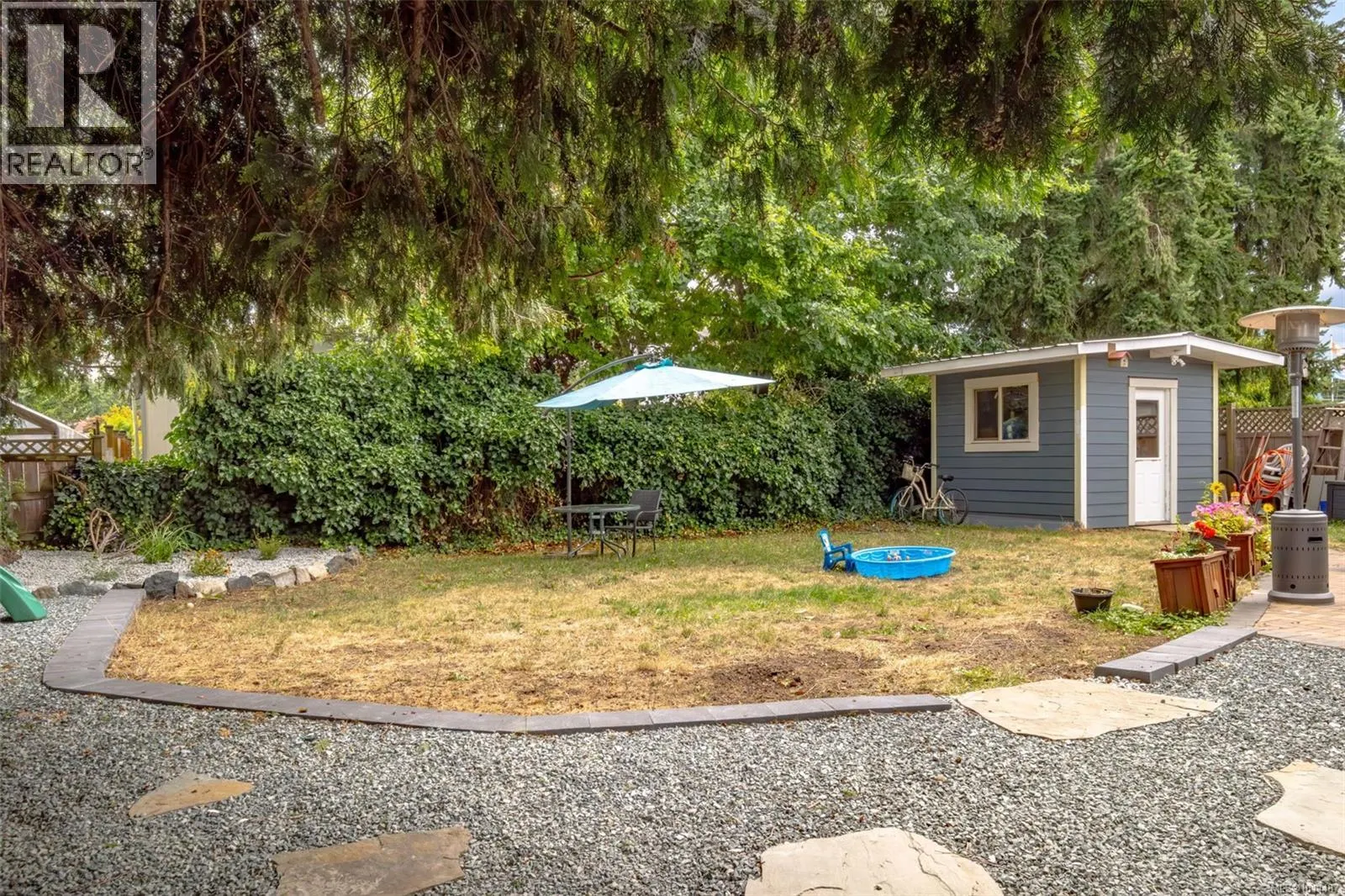 146 Cooper Pl