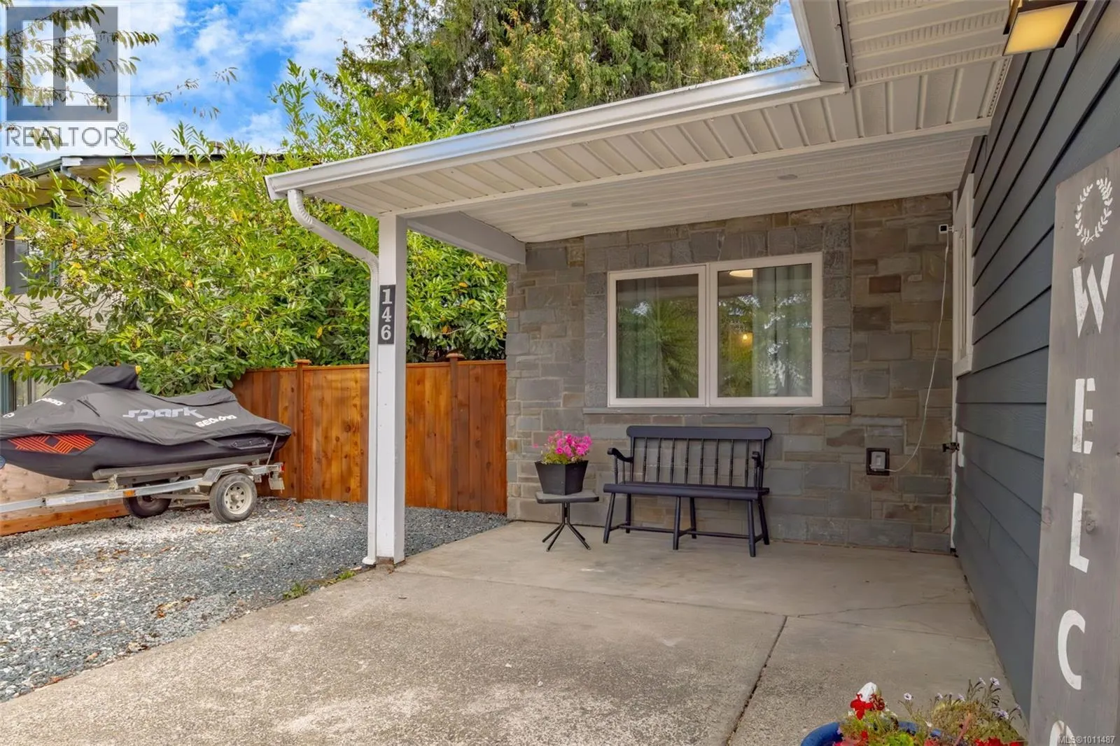 146 Cooper Pl