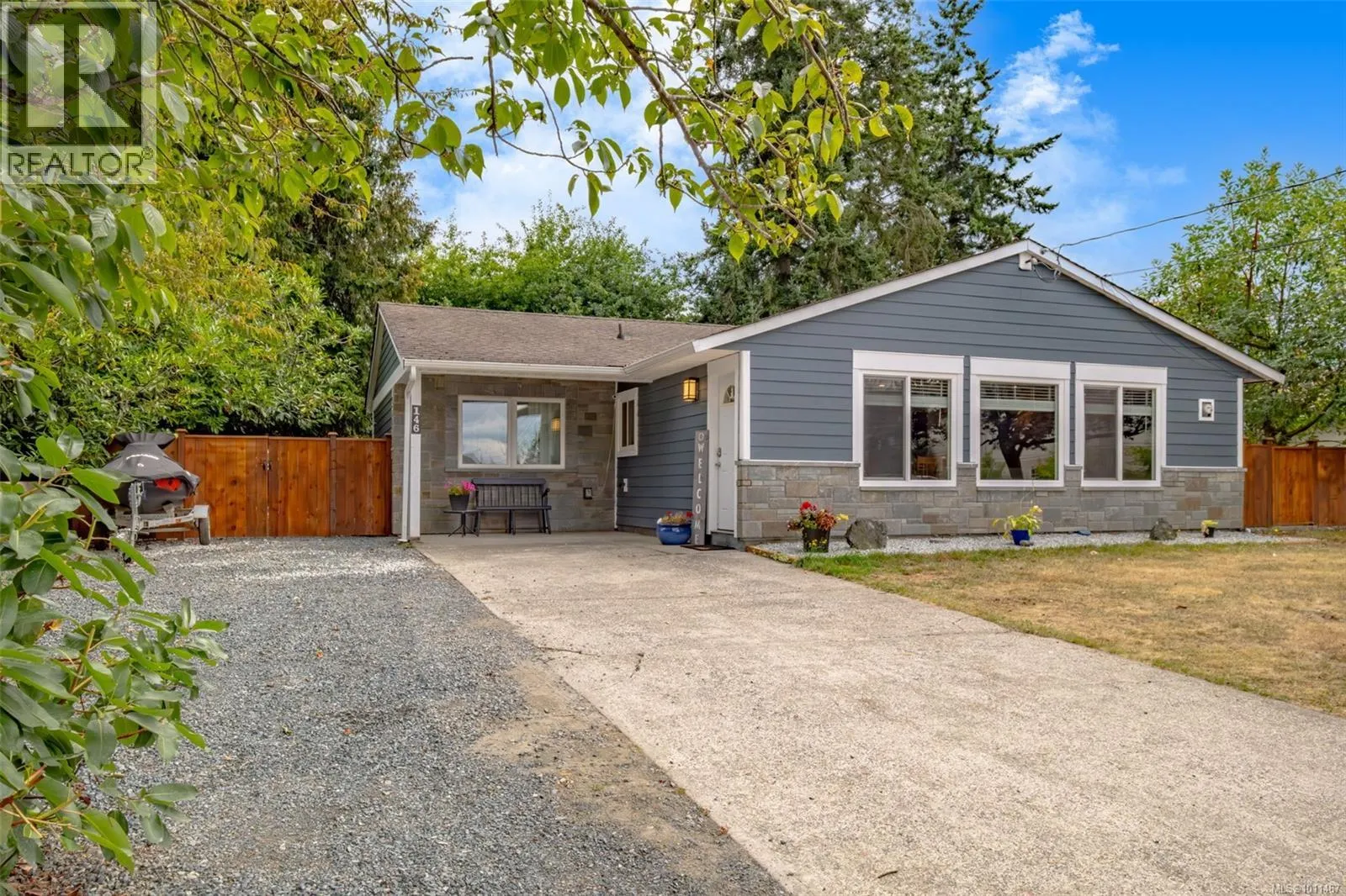 146 Cooper Pl