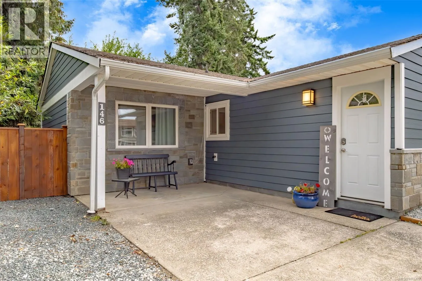 146 Cooper Pl
