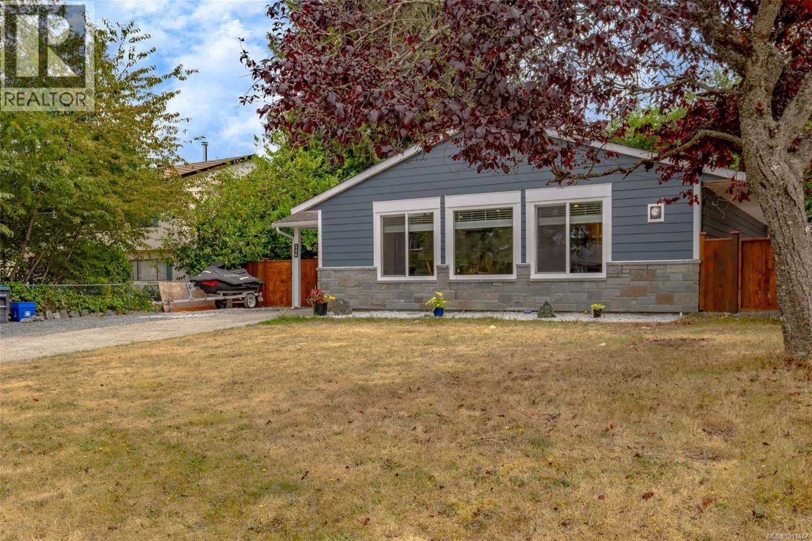 146 Cooper Pl