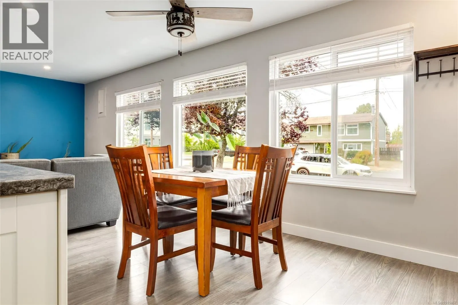 146 Cooper Pl