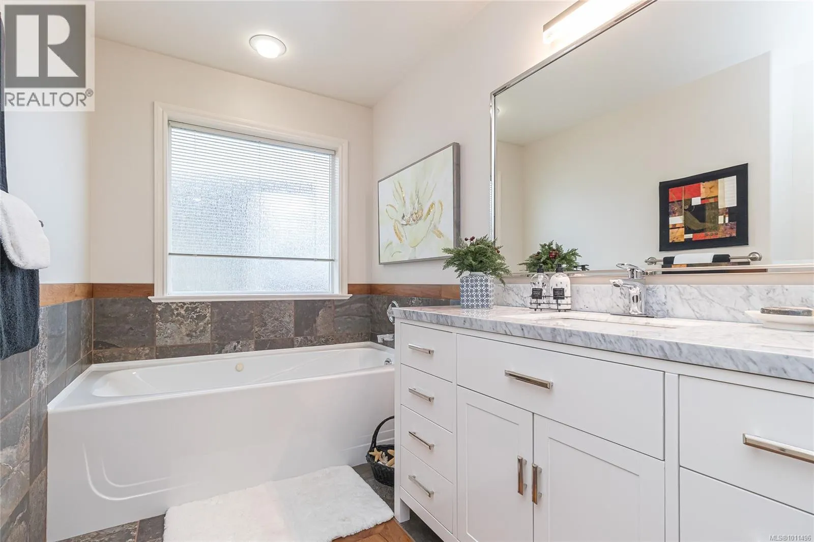 1903 Woodley Rd