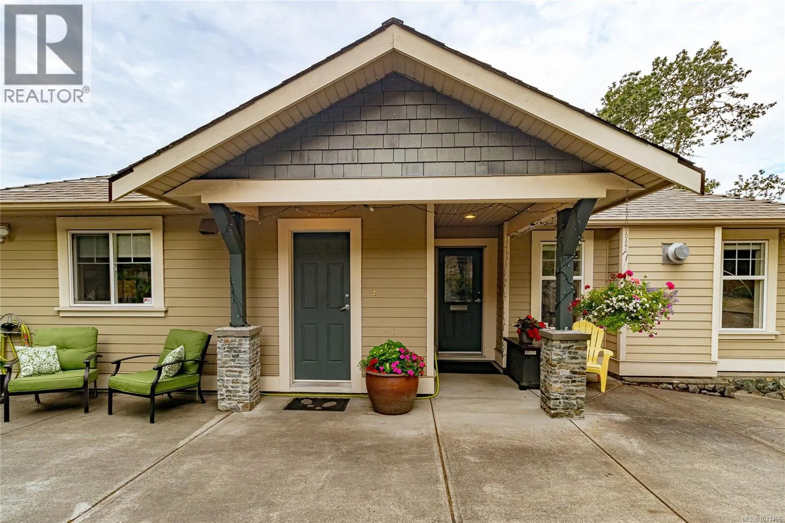 1903 Woodley Rd
