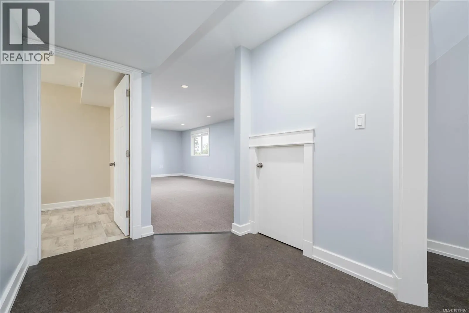 1652 Maple Bay Rd