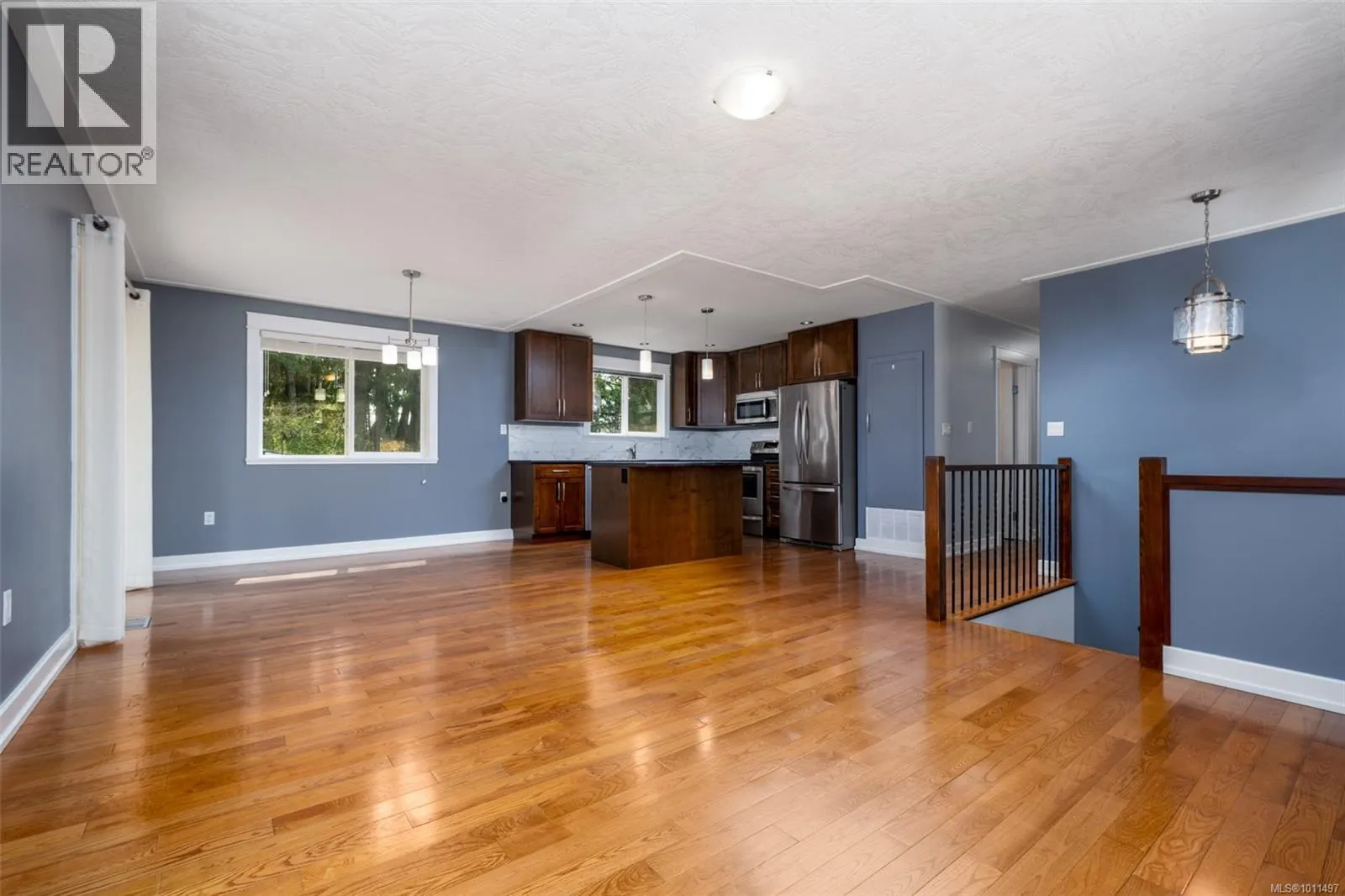 1652 Maple Bay Rd