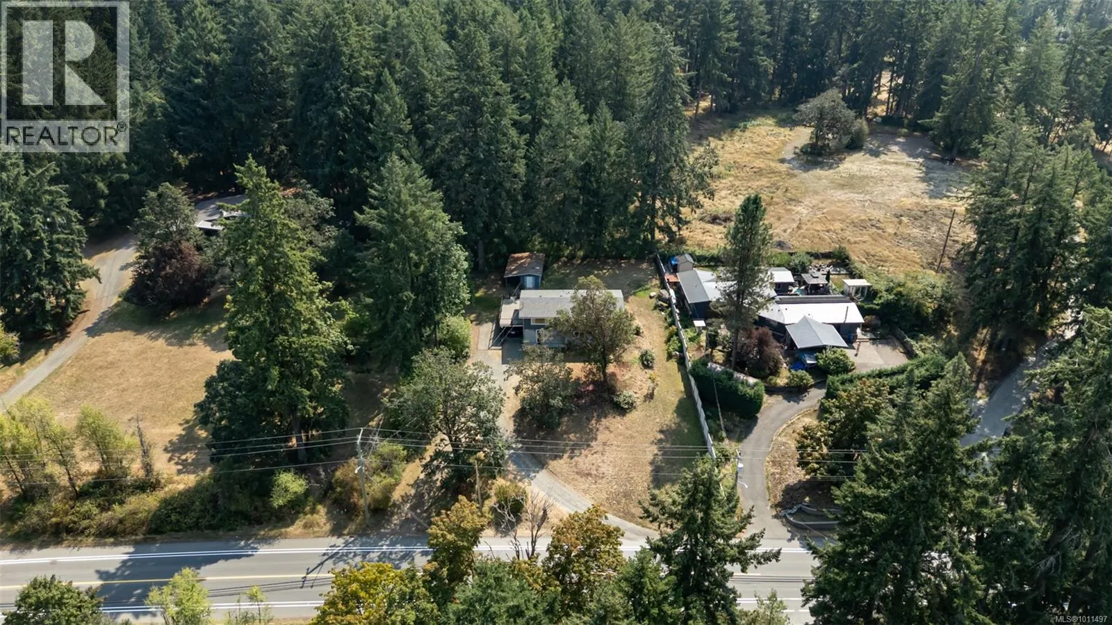 1652 Maple Bay Rd