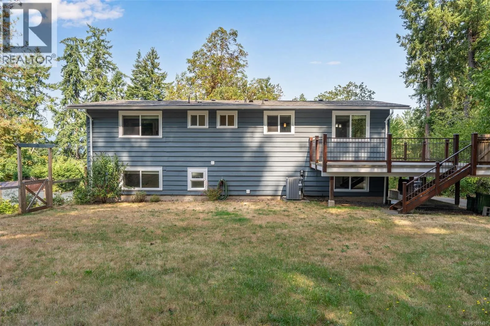 1652 Maple Bay Rd