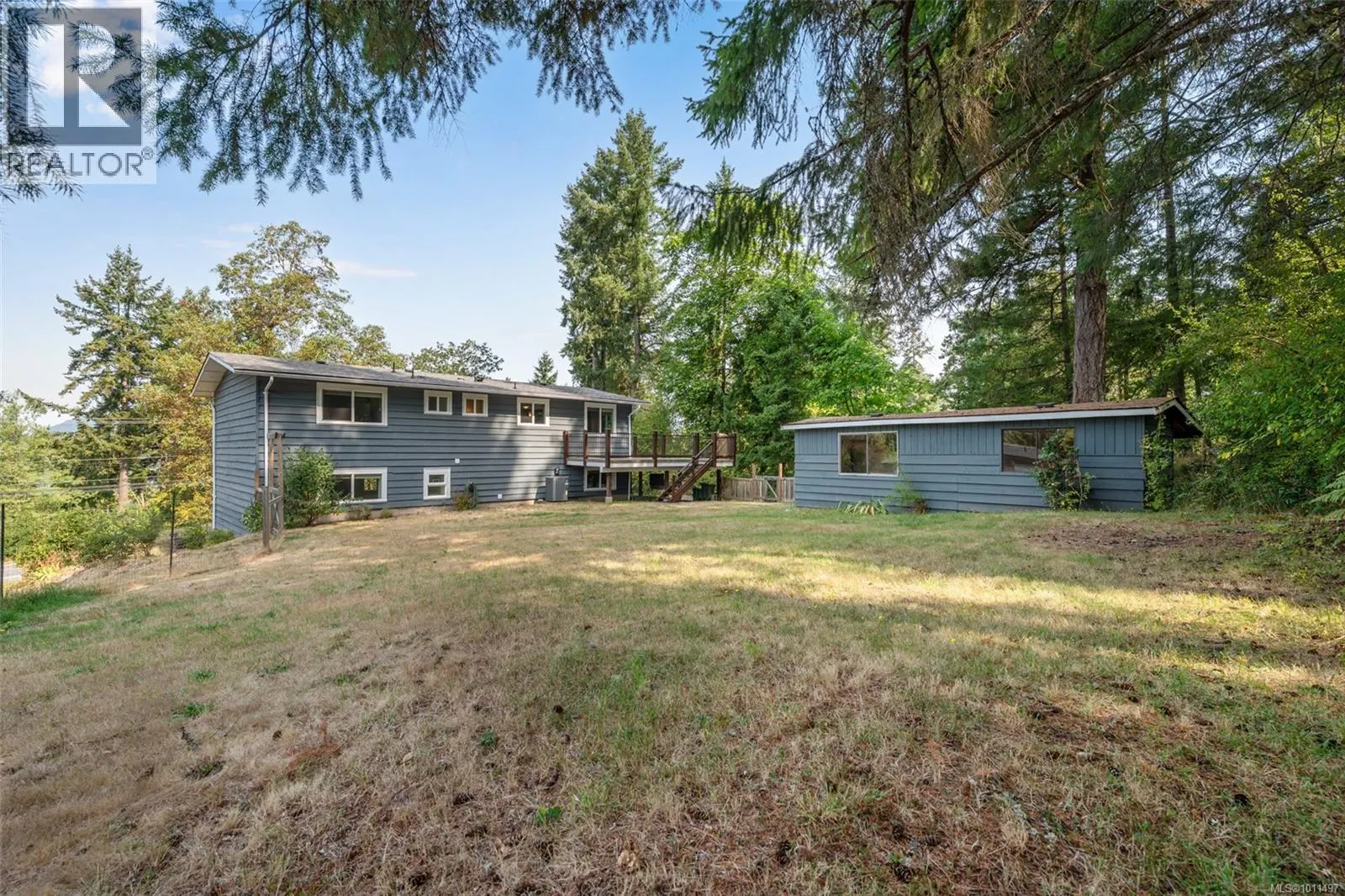 1652 Maple Bay Rd