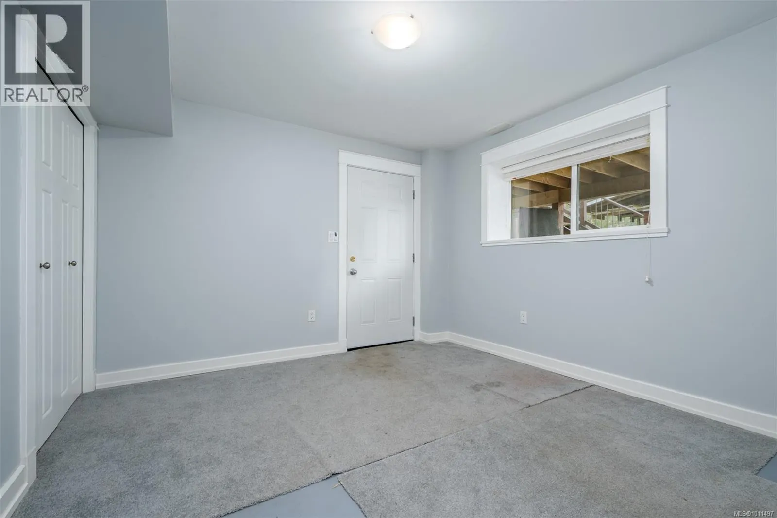 1652 Maple Bay Rd