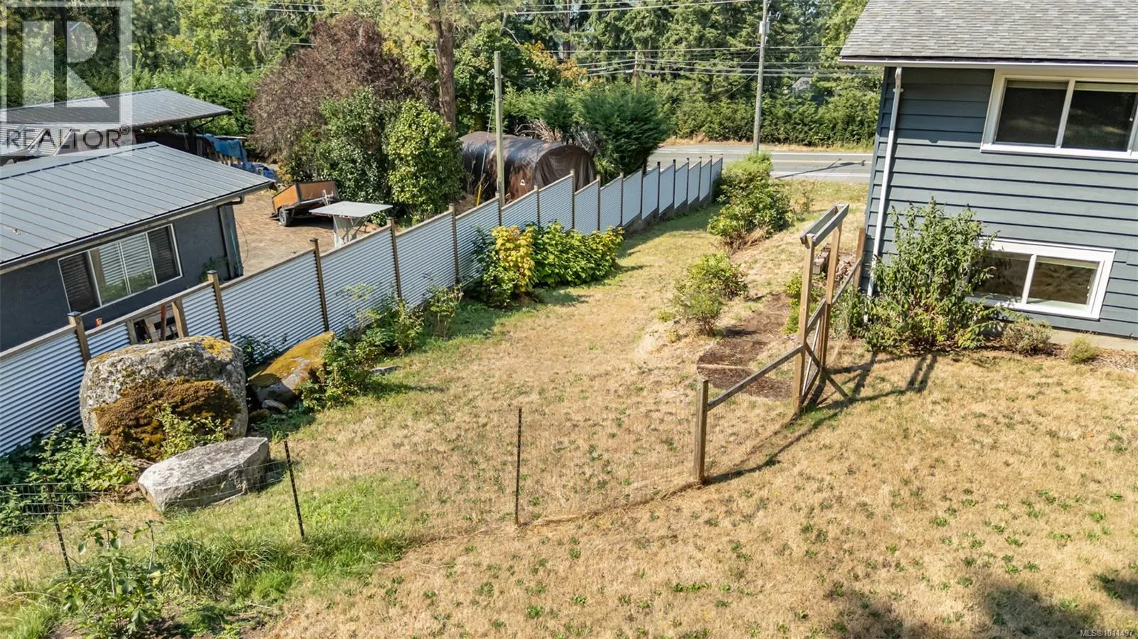 1652 Maple Bay Rd