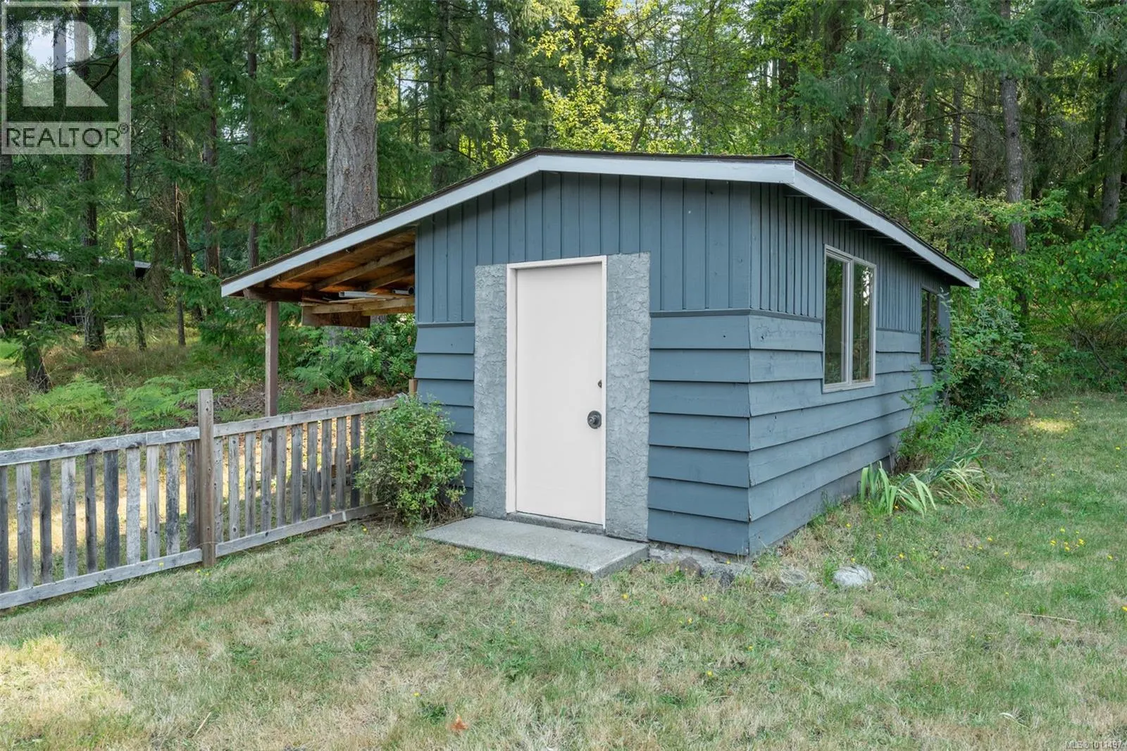 1652 Maple Bay Rd