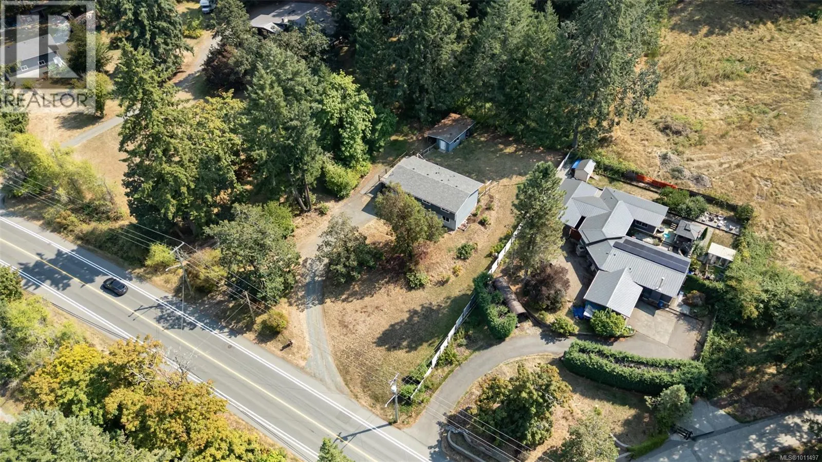 1652 Maple Bay Rd
