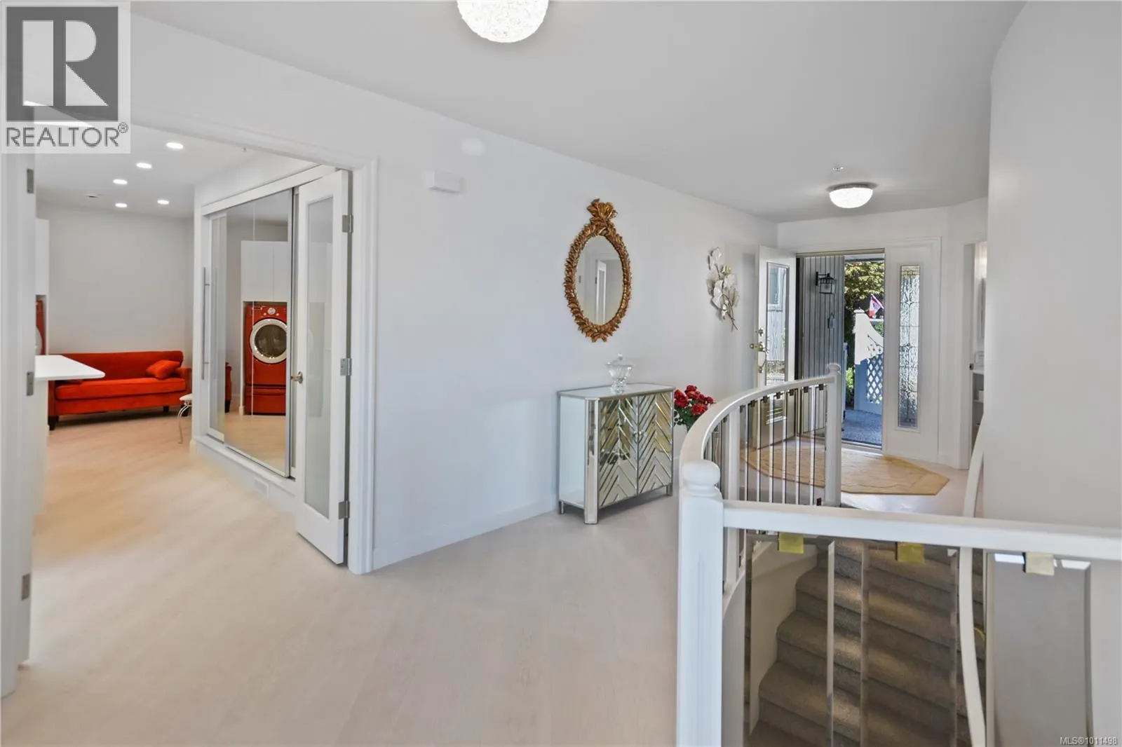 3359 Edgewood Dr