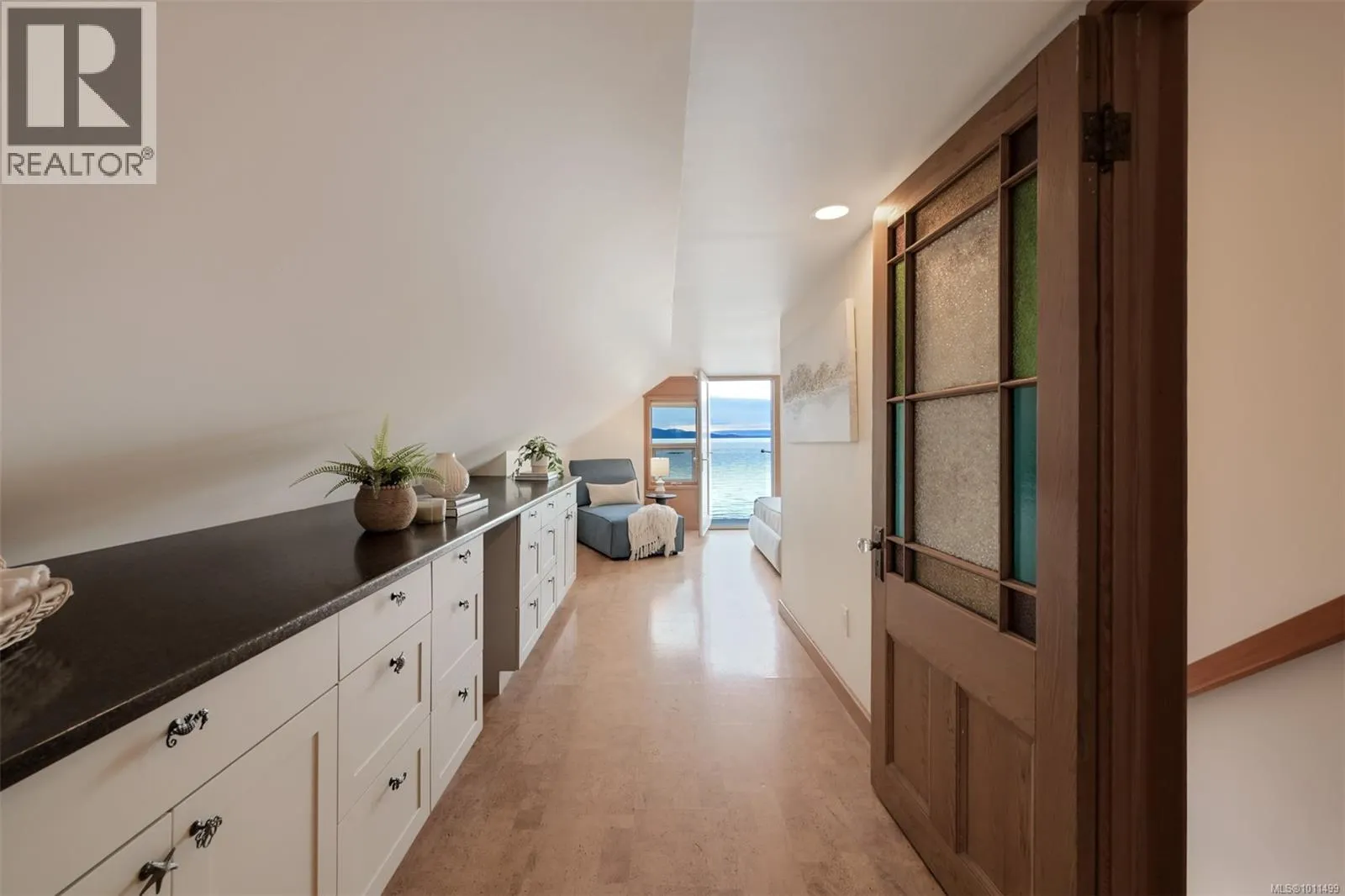 4971 Cordova Bay Rd