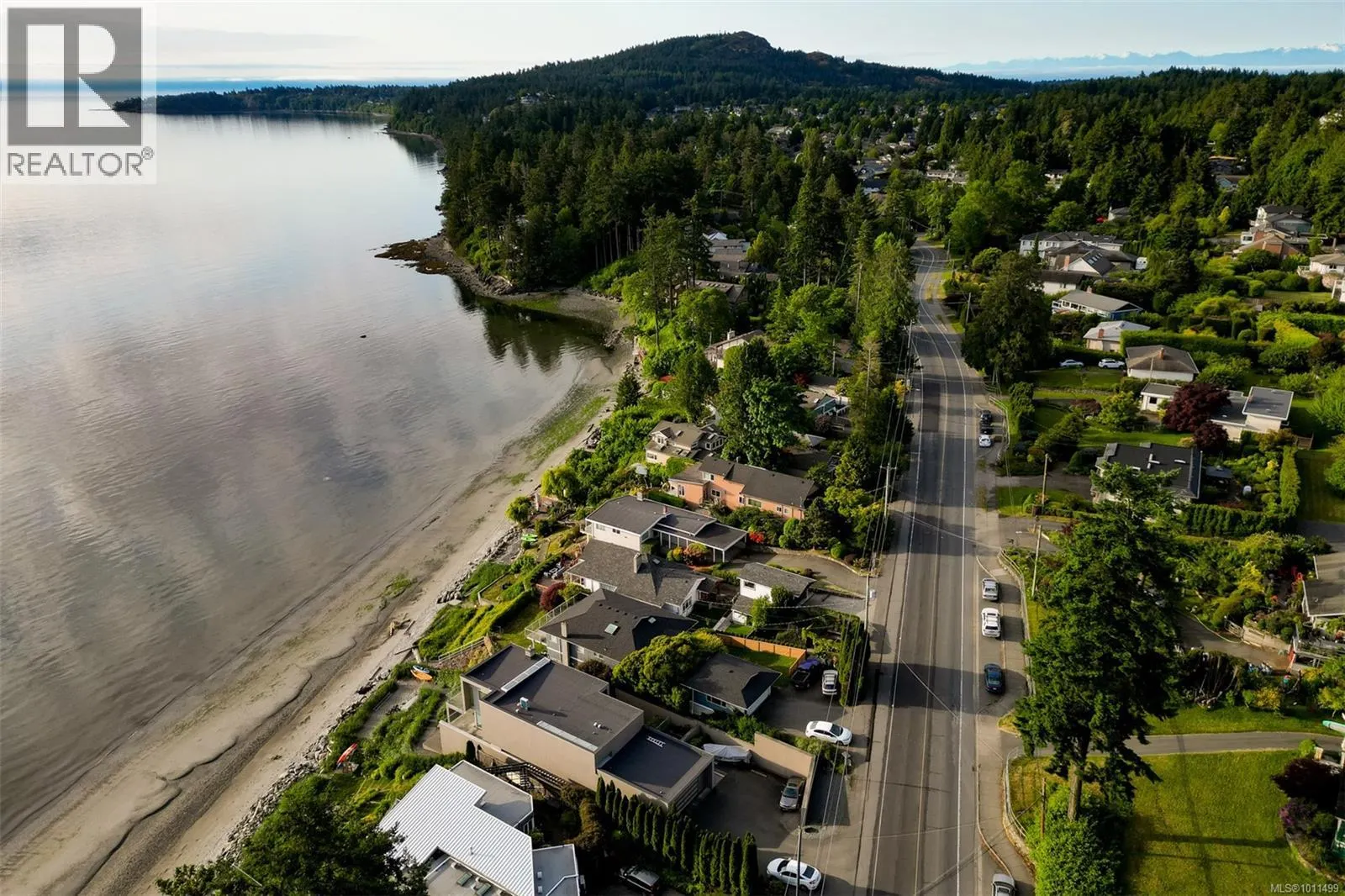 4971 Cordova Bay Rd