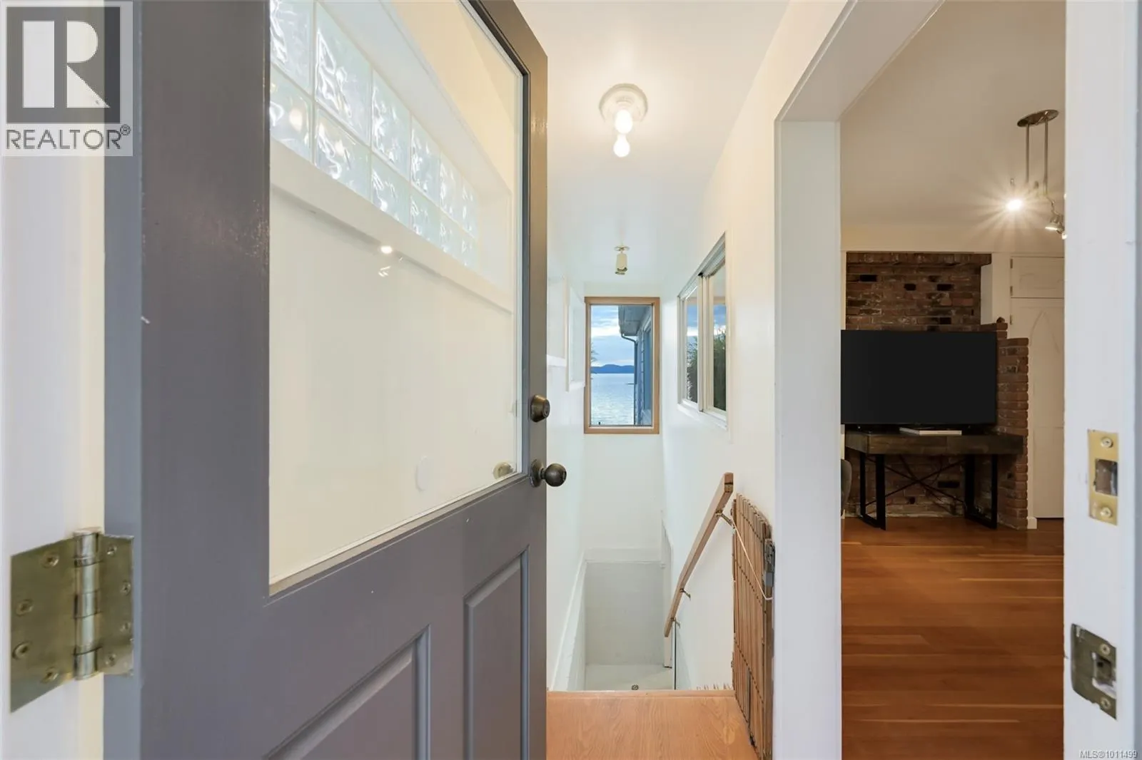 4971 Cordova Bay Rd