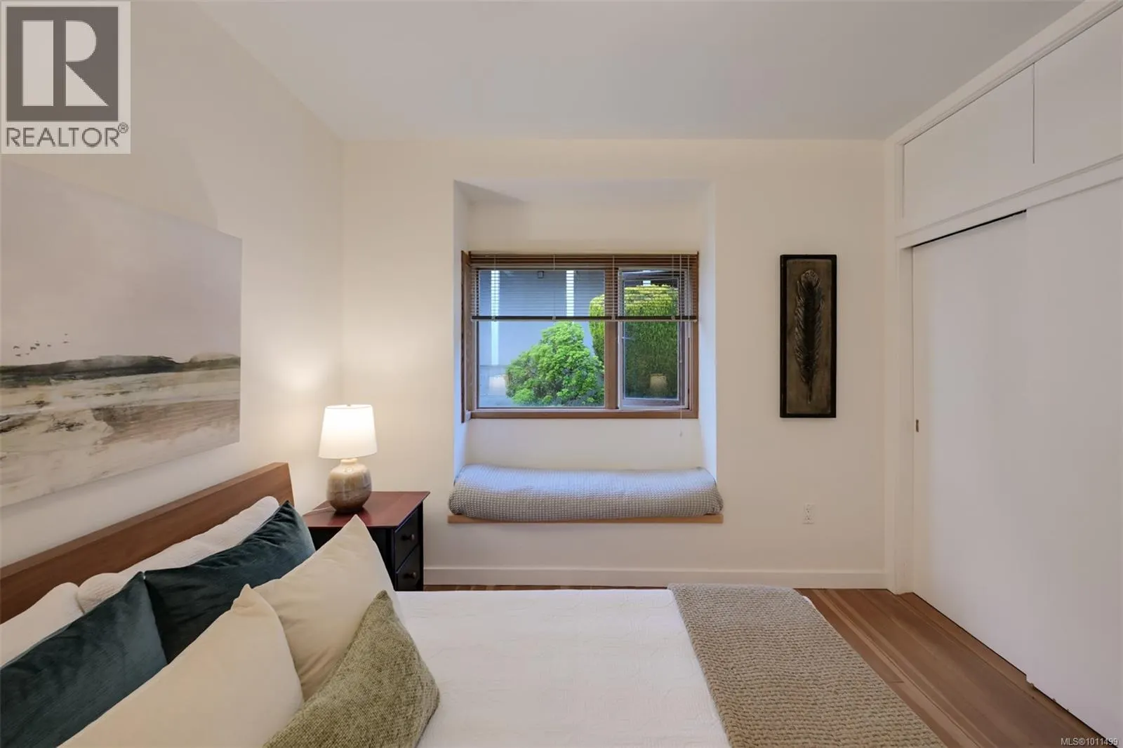 4971 Cordova Bay Rd