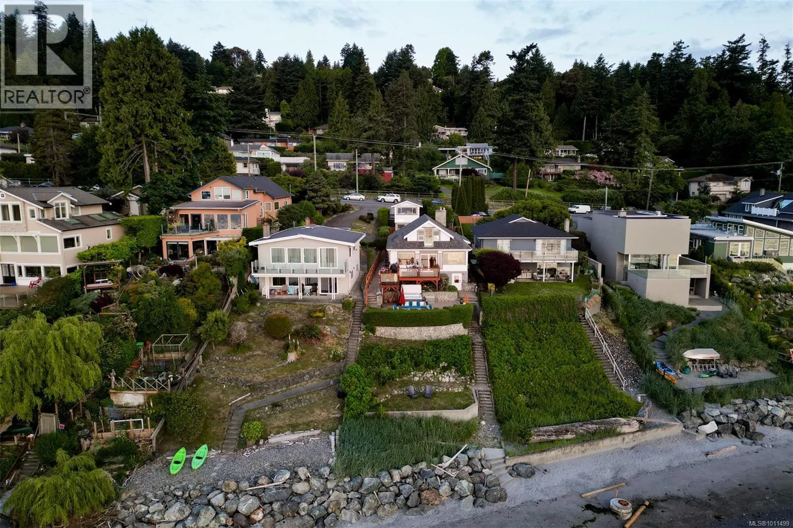 4971 Cordova Bay Rd