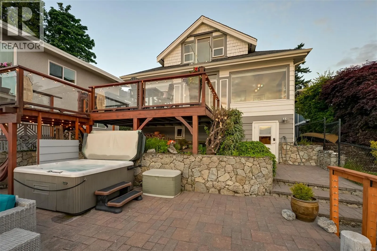 4971 Cordova Bay Rd