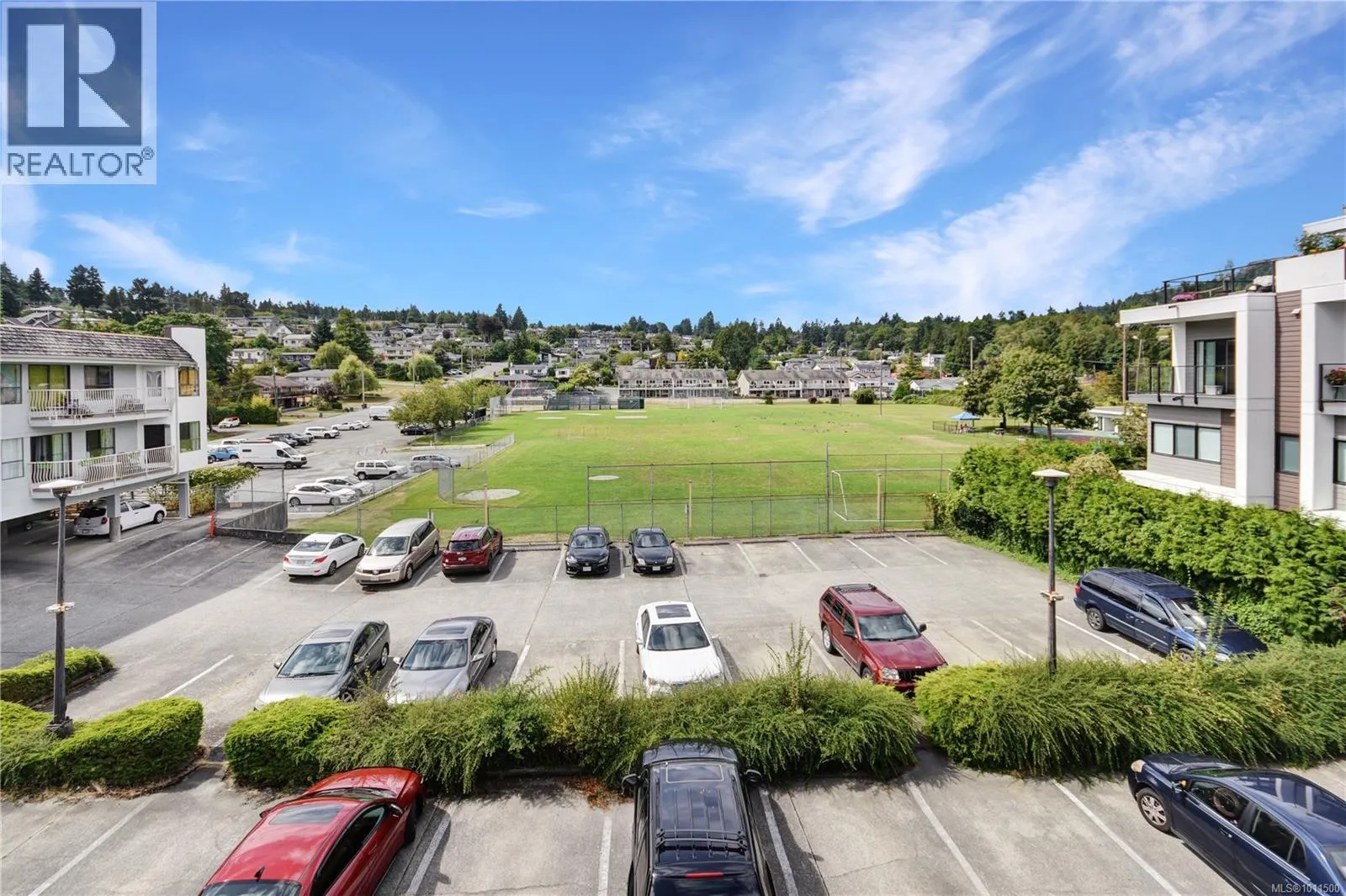 320 2815 Departure Bay Rd