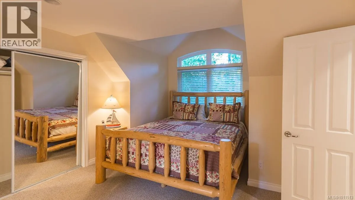 1895 Widgeon Rd