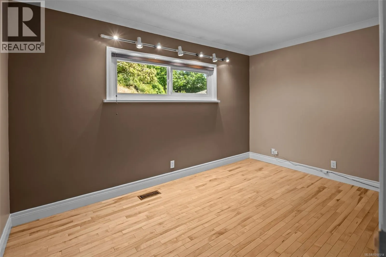 2381 Bellamy Rd