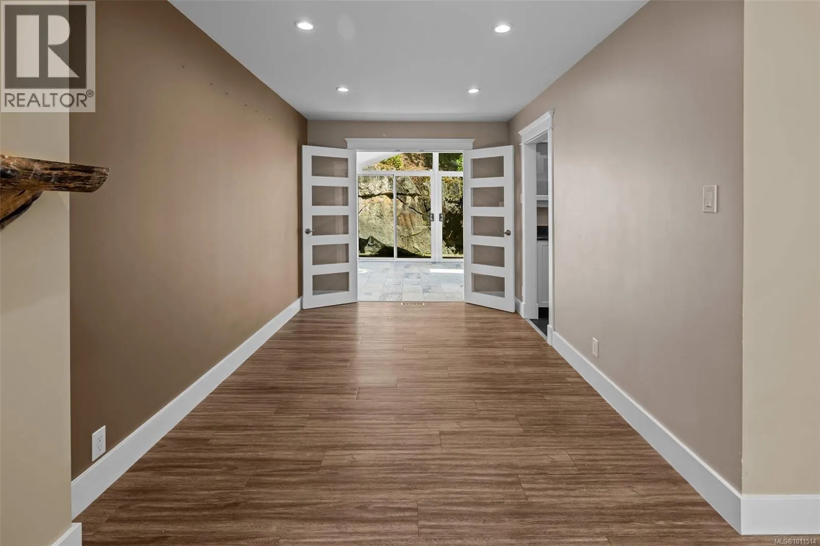 2381 Bellamy Rd