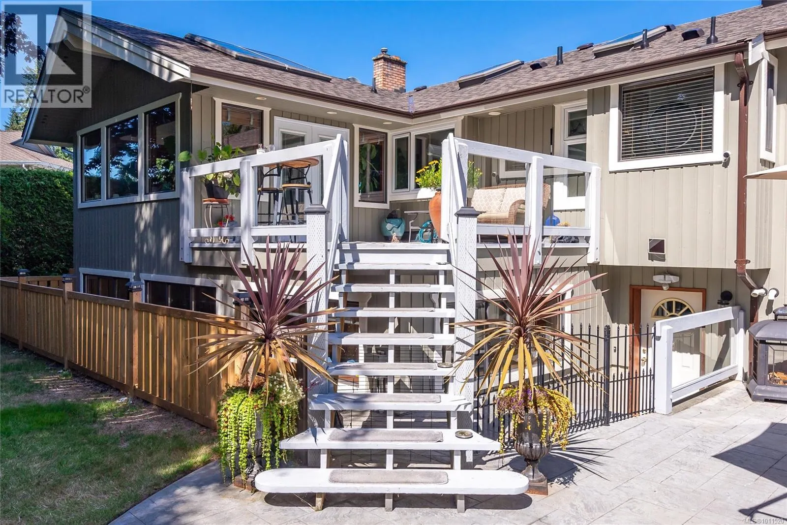 115 Engles Rd