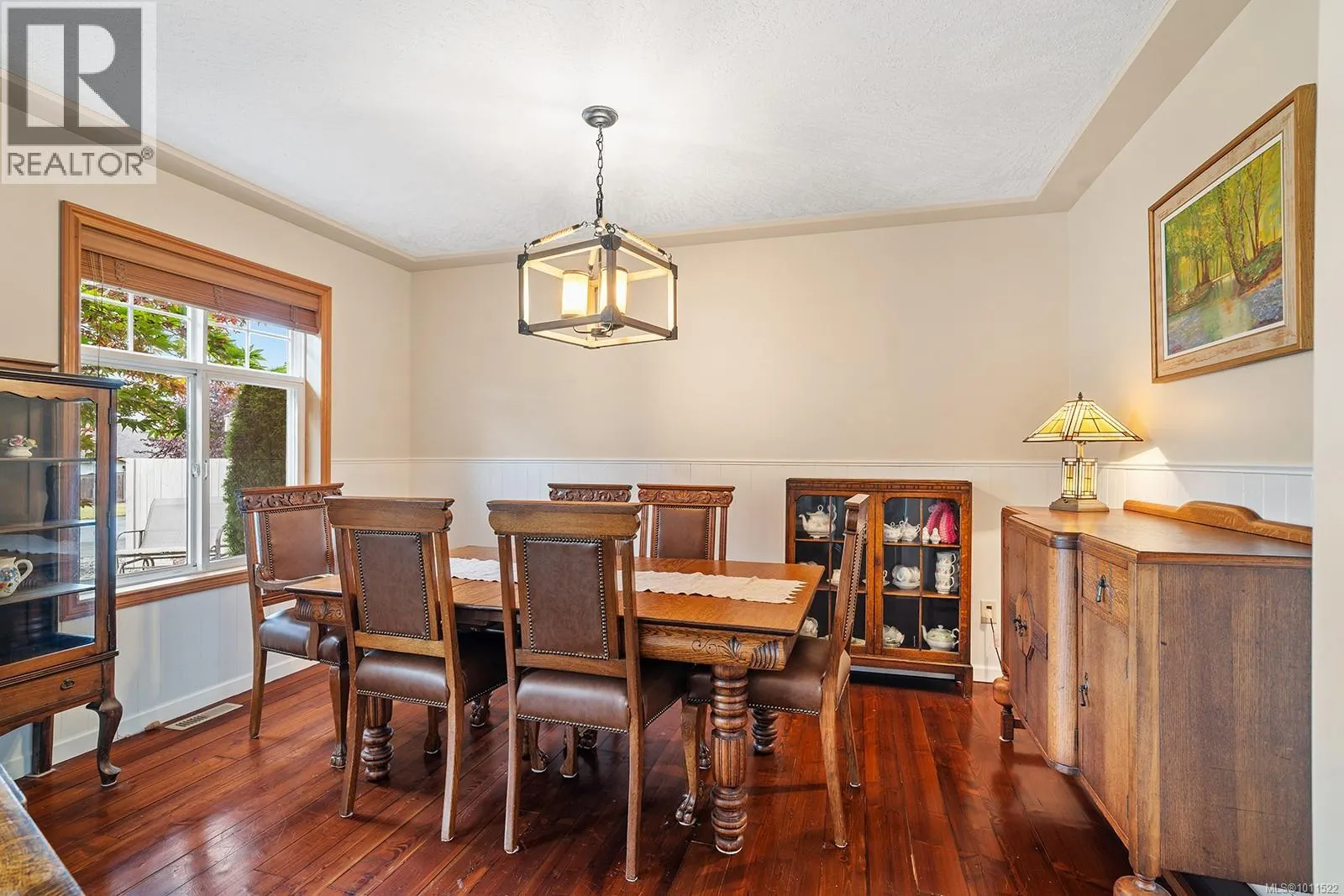 1064 Miraloma Dr