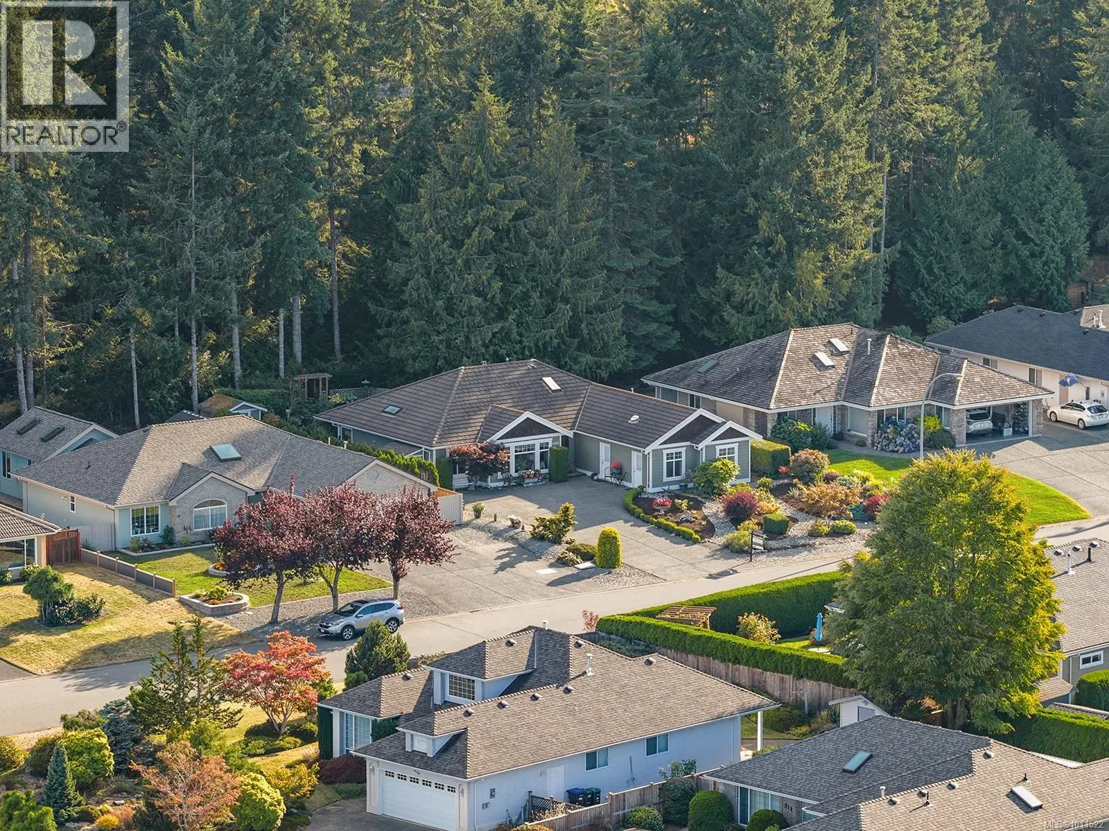 1064 Miraloma Dr