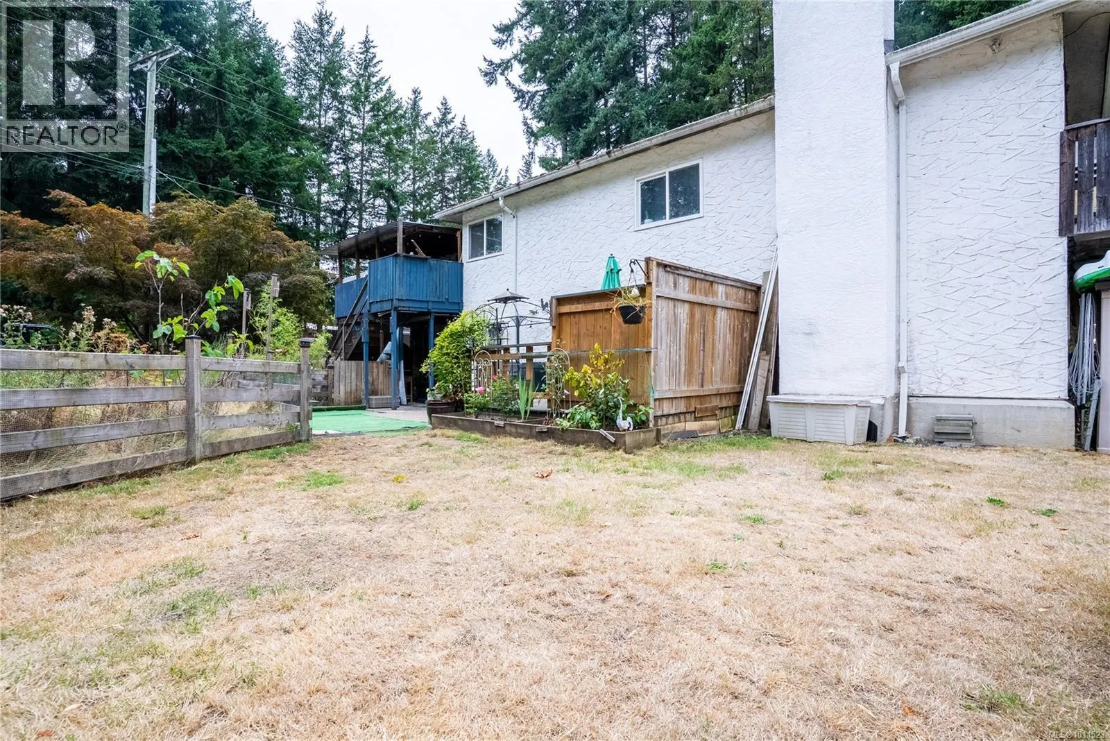 2808 Sooke Lake Rd
