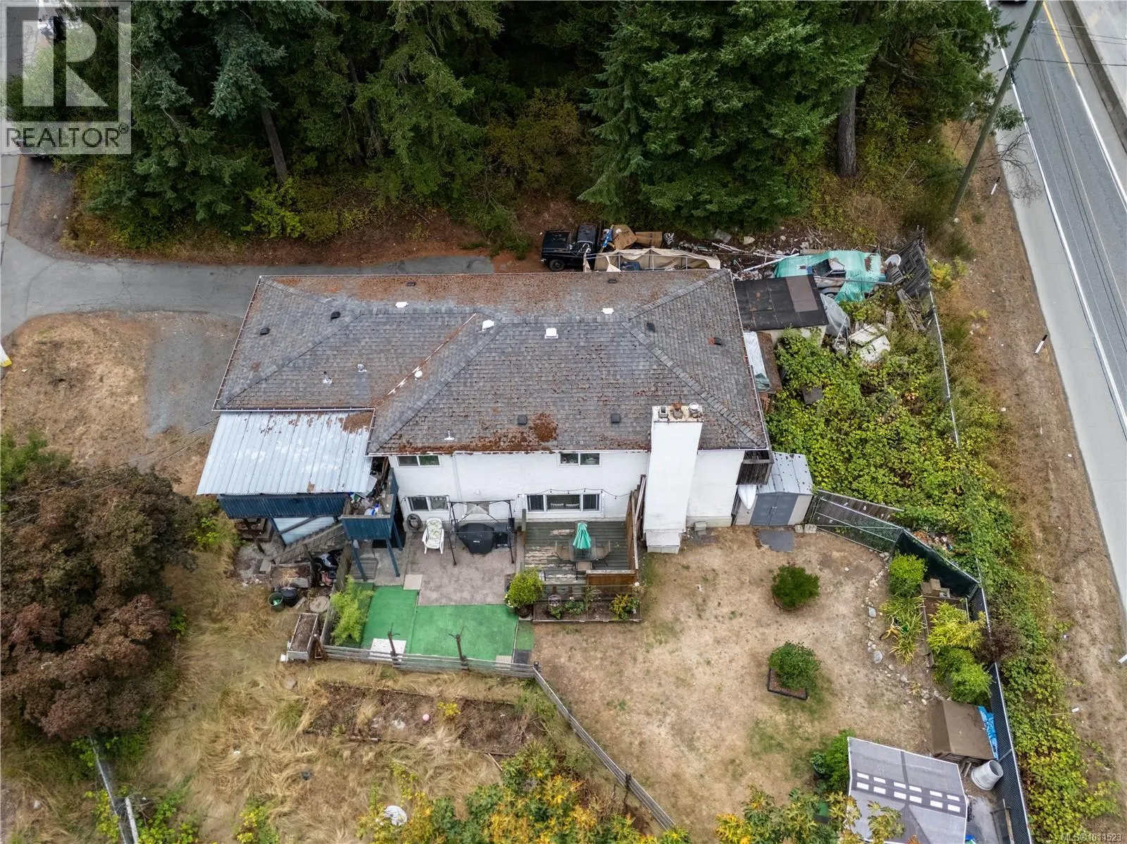 2808 Sooke Lake Rd
