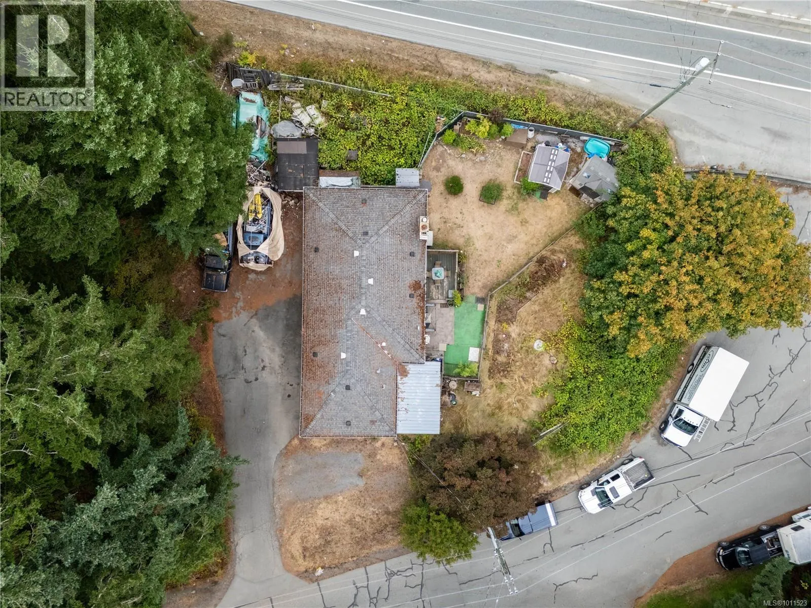 2808 Sooke Lake Rd