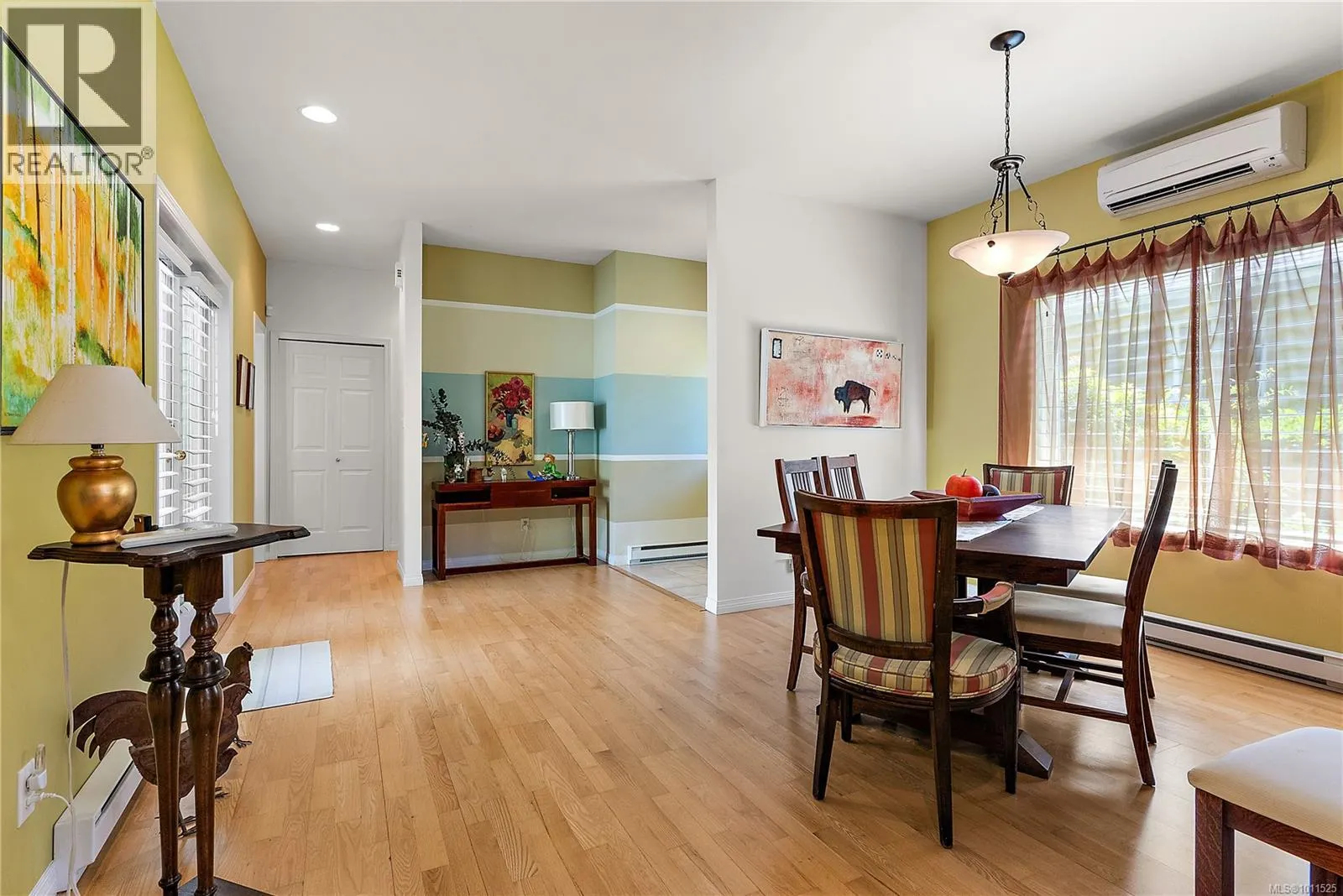 7952 Polo Park Cres